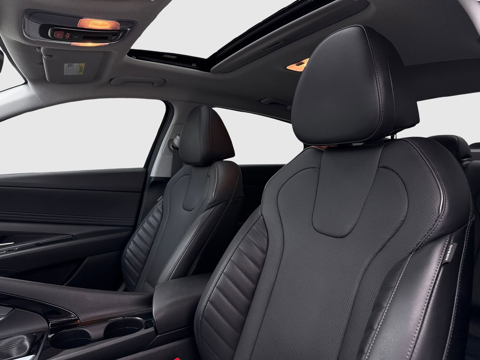 Used 2023 Hyundai Elantra Limited image 15