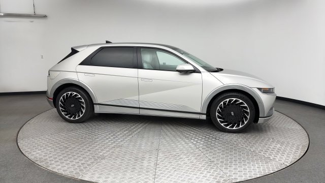 Certified 2024 Hyundai Ioniq 5 Limited AWD/4WD image 9