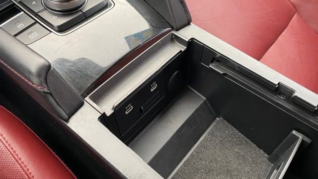 Used 2024 MAZDA MAZDA3 s image 33