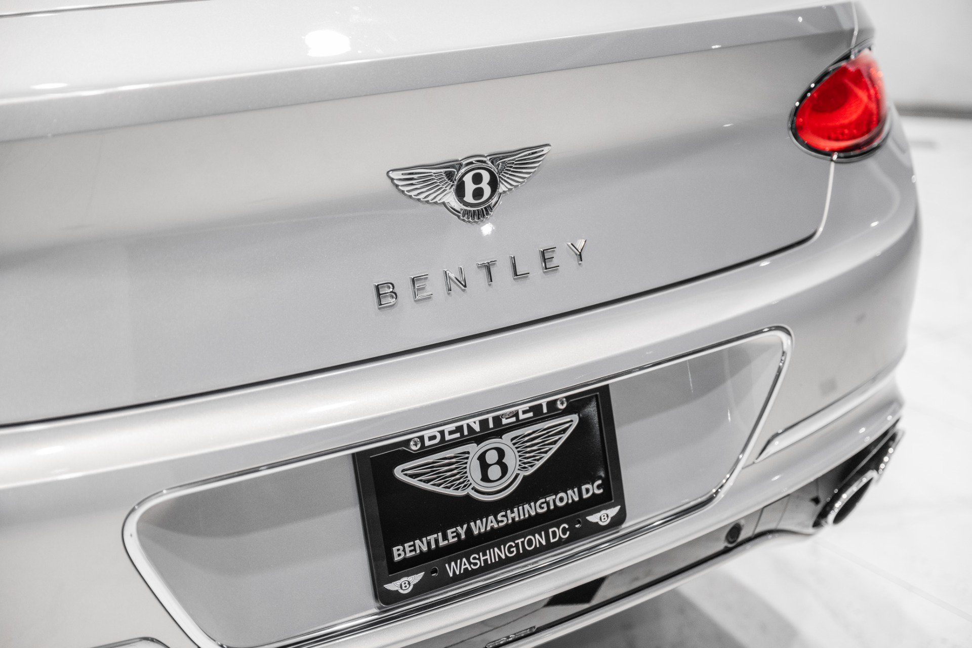 Used 2023 Bentley Continental GT Azure AWD/4WD image 14