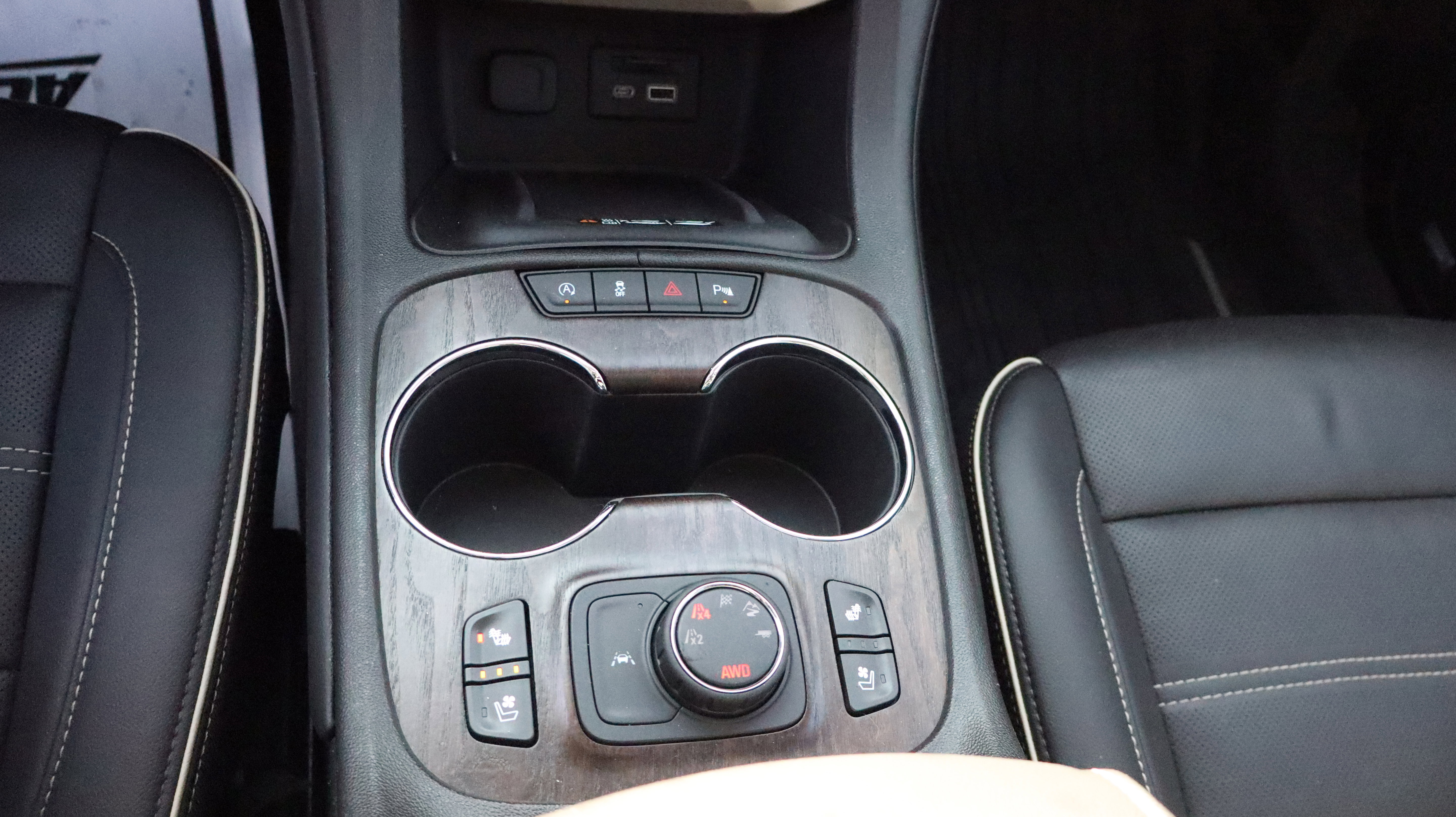 Certified 2023 GMC Acadia Denali w/ Denali Ultimate Package image 15