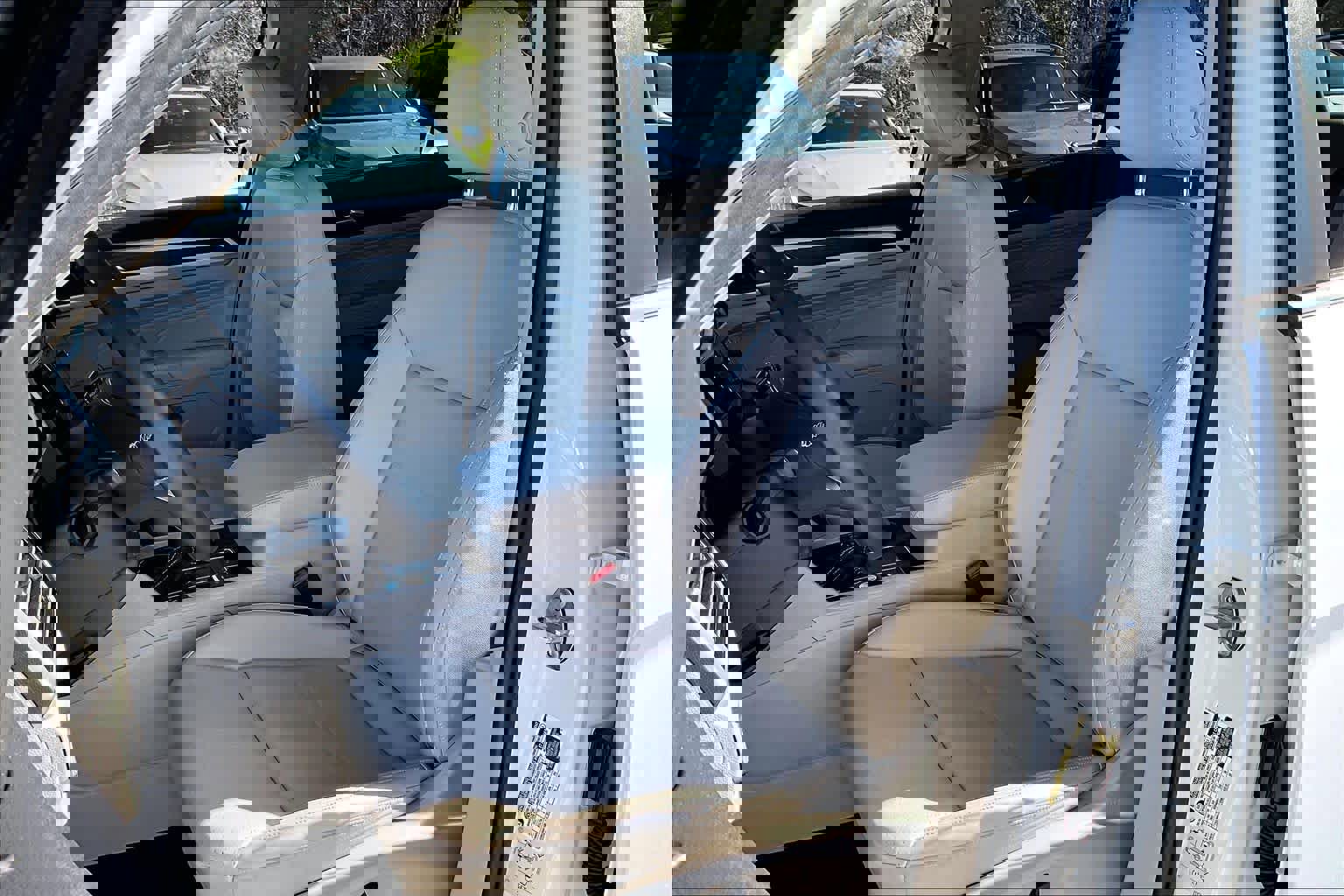 Used 2022 Volkswagen Atlas SE w/ Black Wheel Package image 8