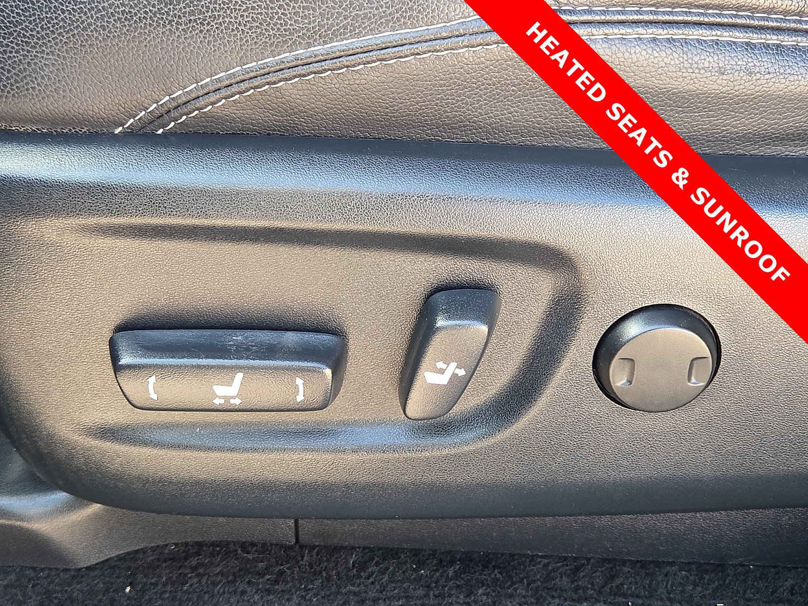 Used 2024 Toyota 4Runner Limited AWD/4WD image 14