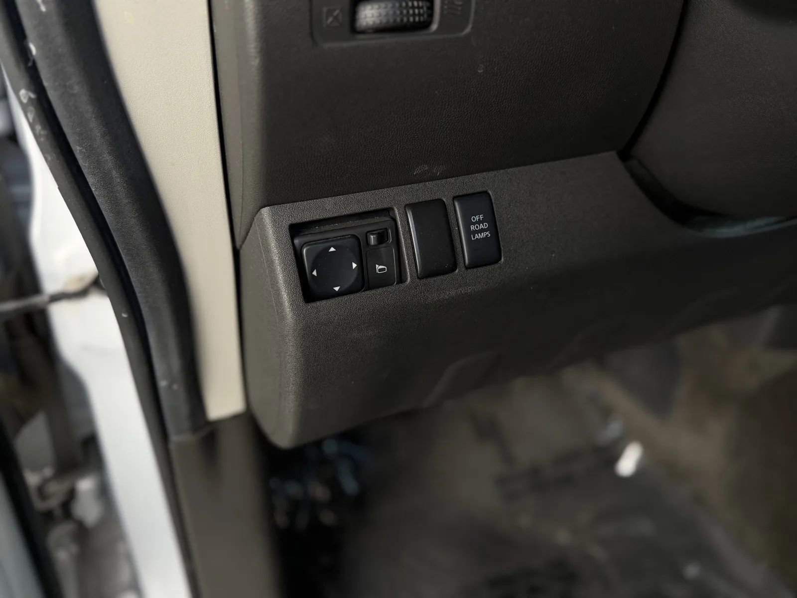 Used 2011 Nissan Xterra PRO-4X AWD/4WD image 23