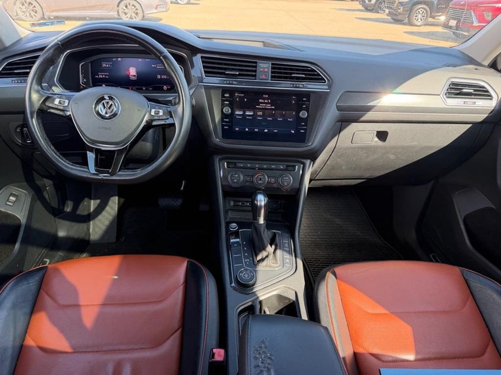 Used 2019 Volkswagen Tiguan SEL Premium AWD/4WD image 11