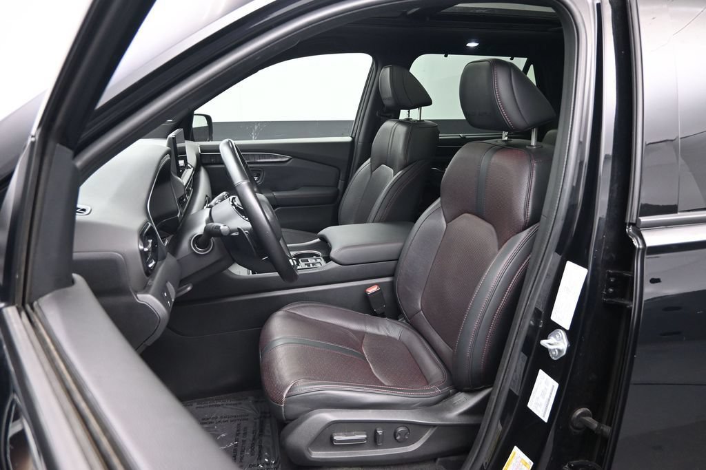 Used 2023 Honda Pilot Elite image 21