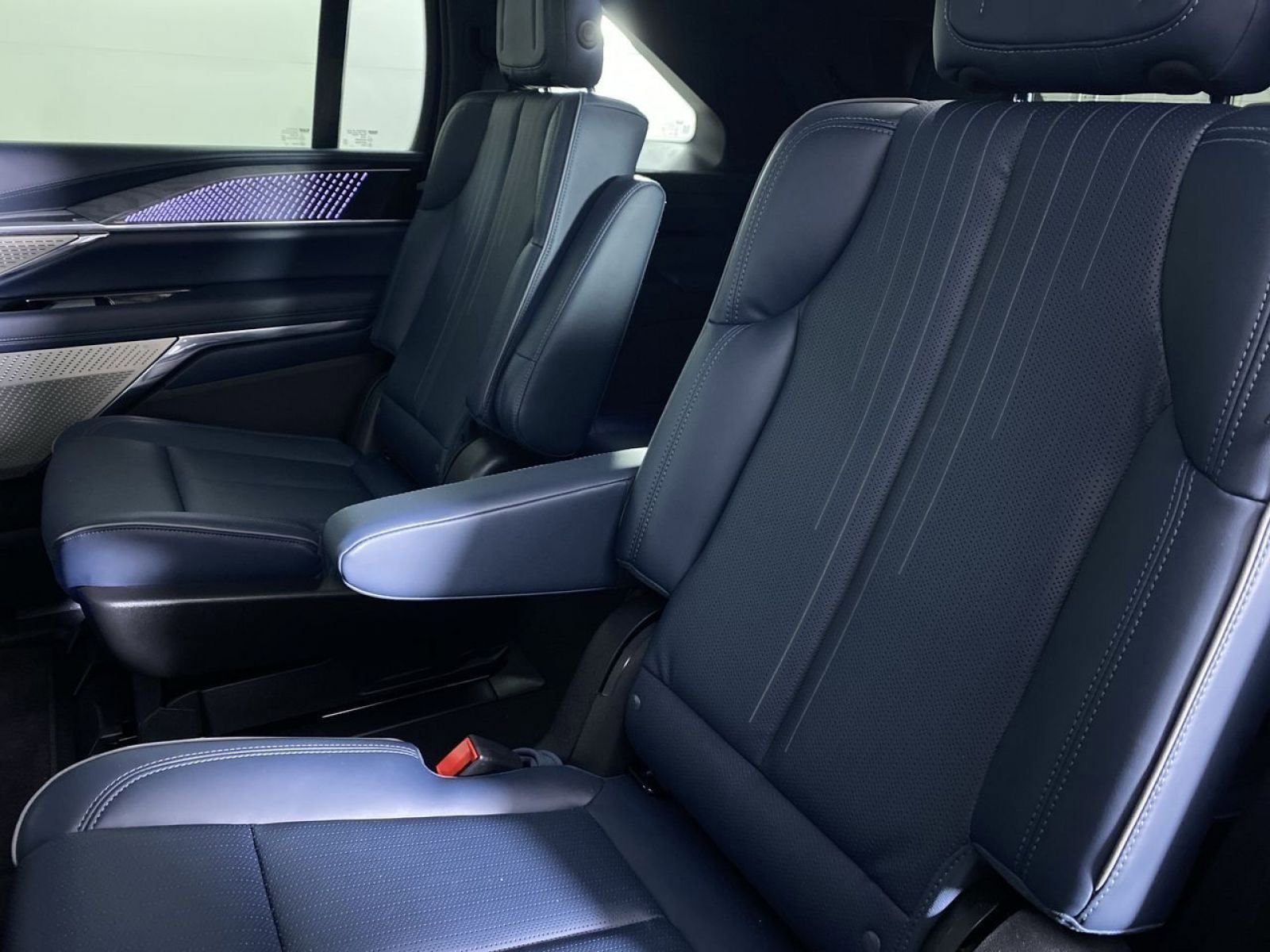 New 2025 Cadillac Escalade IQ Sport 2 AWD/4WD image 14