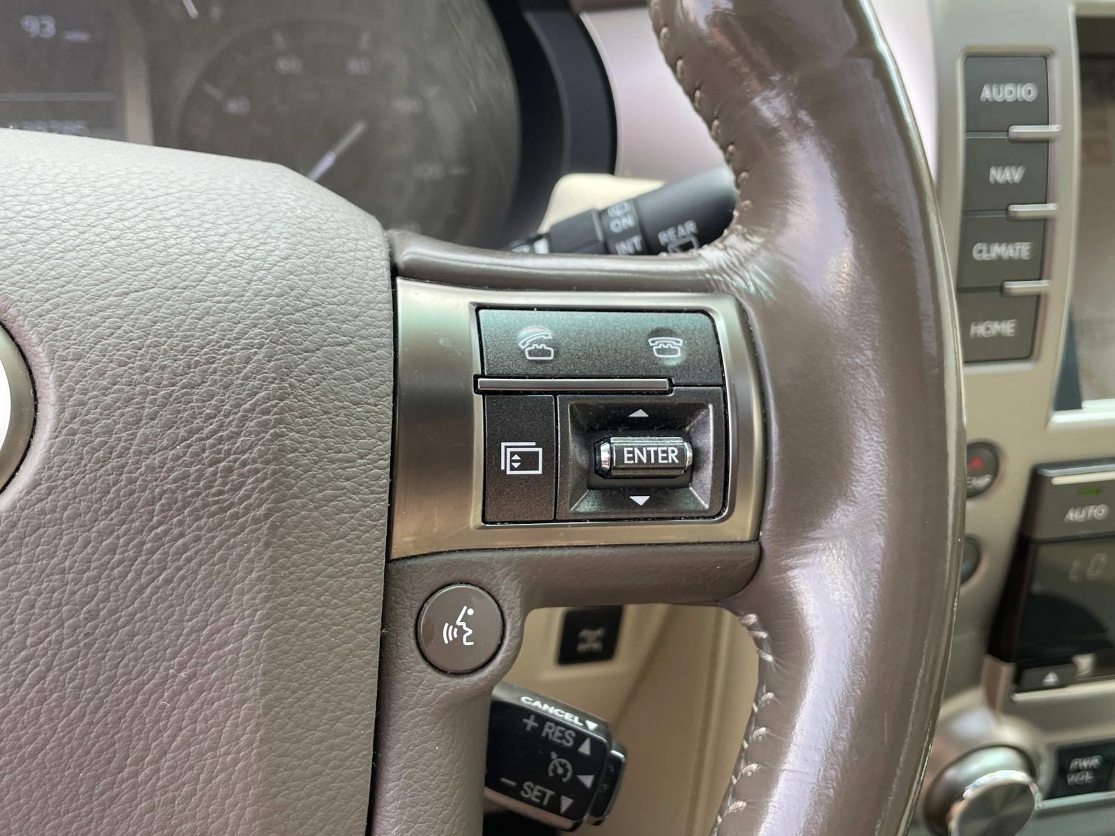 Used 2016 Lexus GX 460 w/ Premium Package AWD/4WD image 23