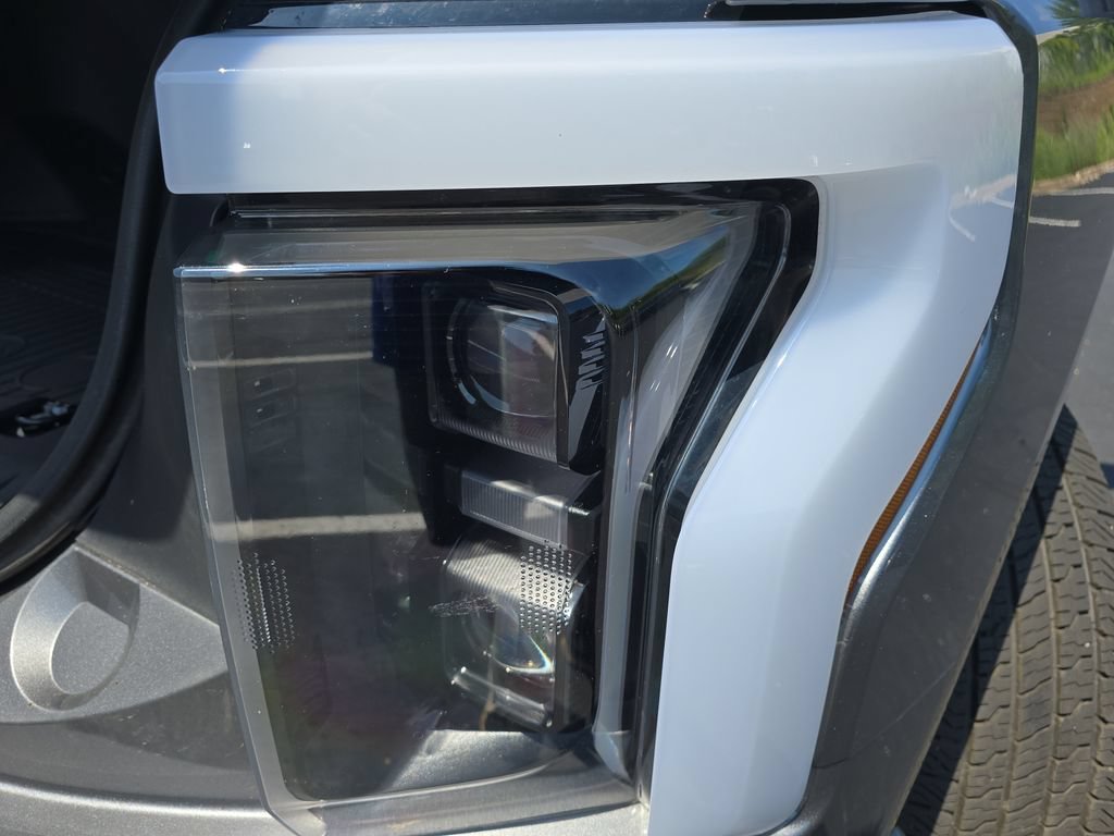 Used 2025 Ford F150 Lightning Flash AWD/4WD image 31