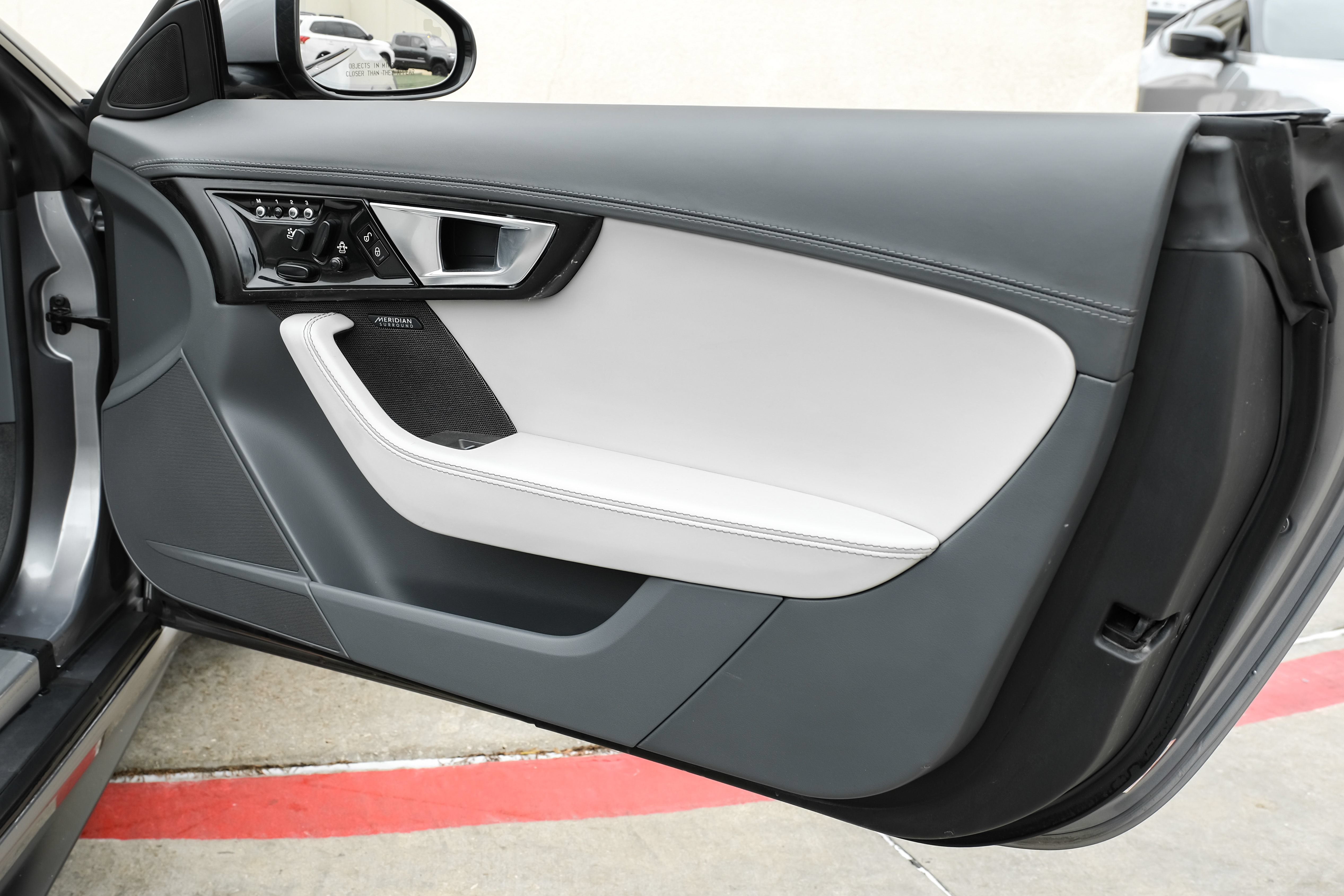 Used 2014 Jaguar F-TYPE S RWD image 37