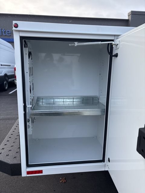 New 2026 Ford F450 XL w/ XL Chrome Package RWD image 16