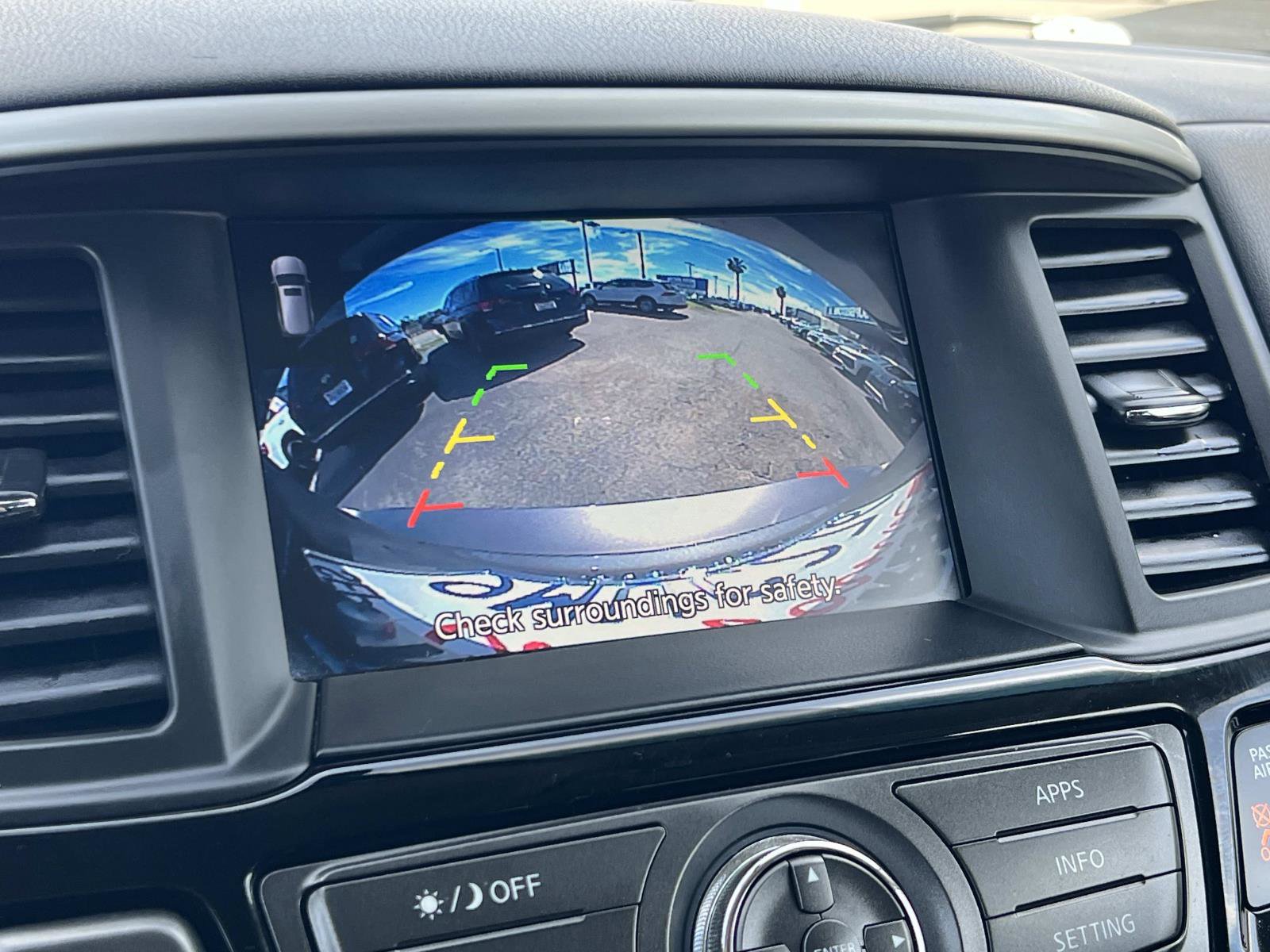 Used 2019 Nissan Pathfinder S image 13