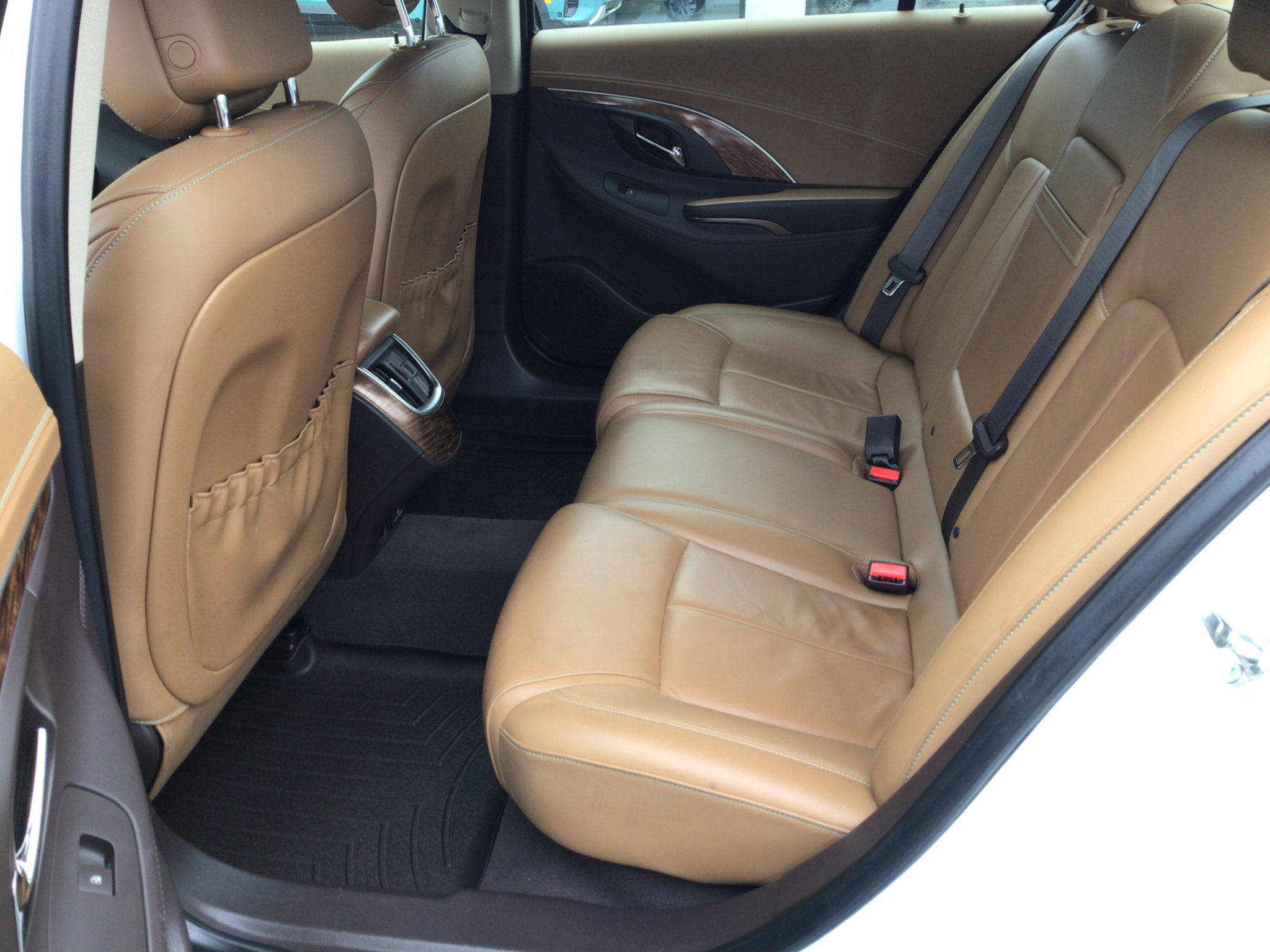 Used 2014 Buick LaCrosse Leather FWD image 12