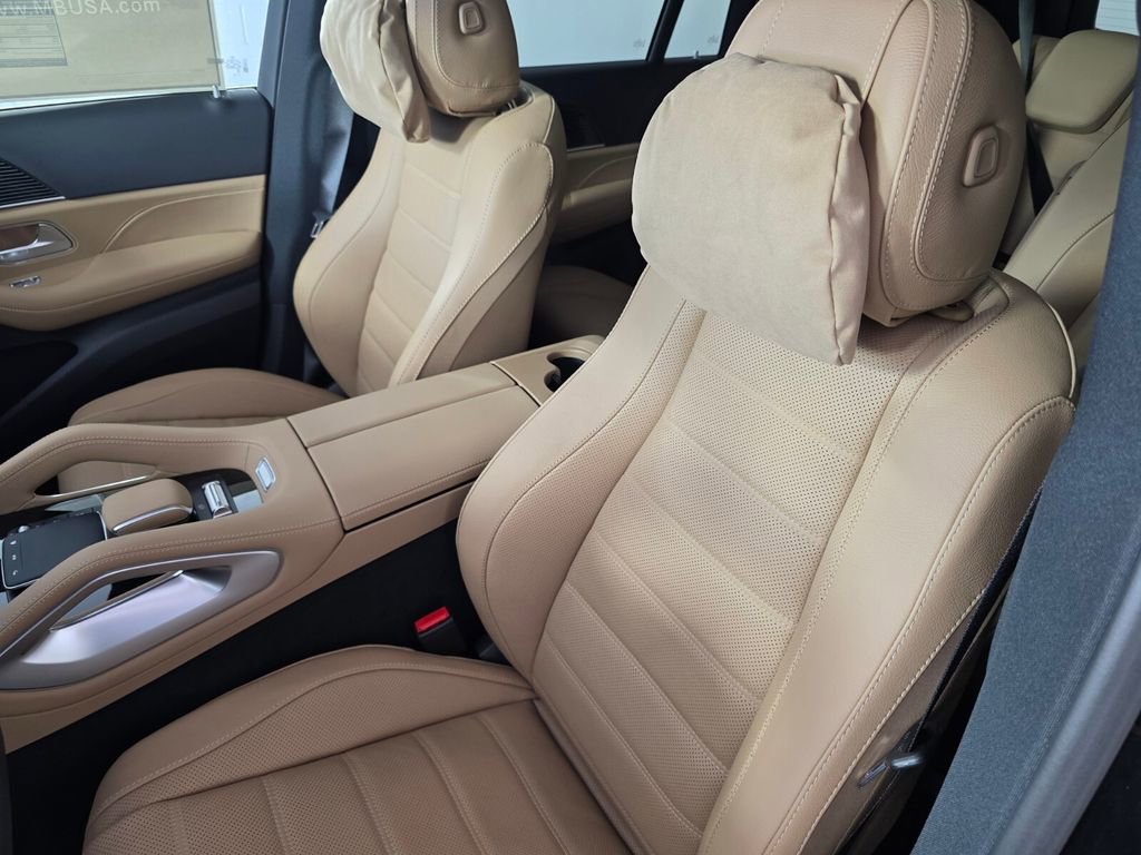 New 2026 Mercedes-Benz GLS 450 4MATIC image 8