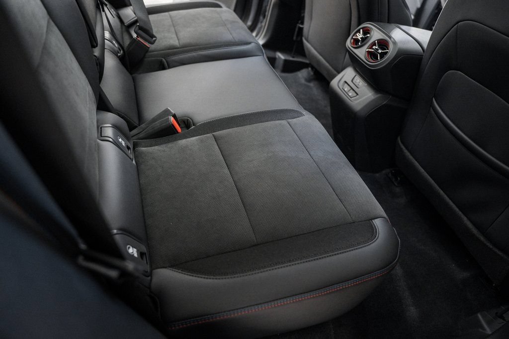 New 2025 Chevrolet Blazer EV RS RWD image 38