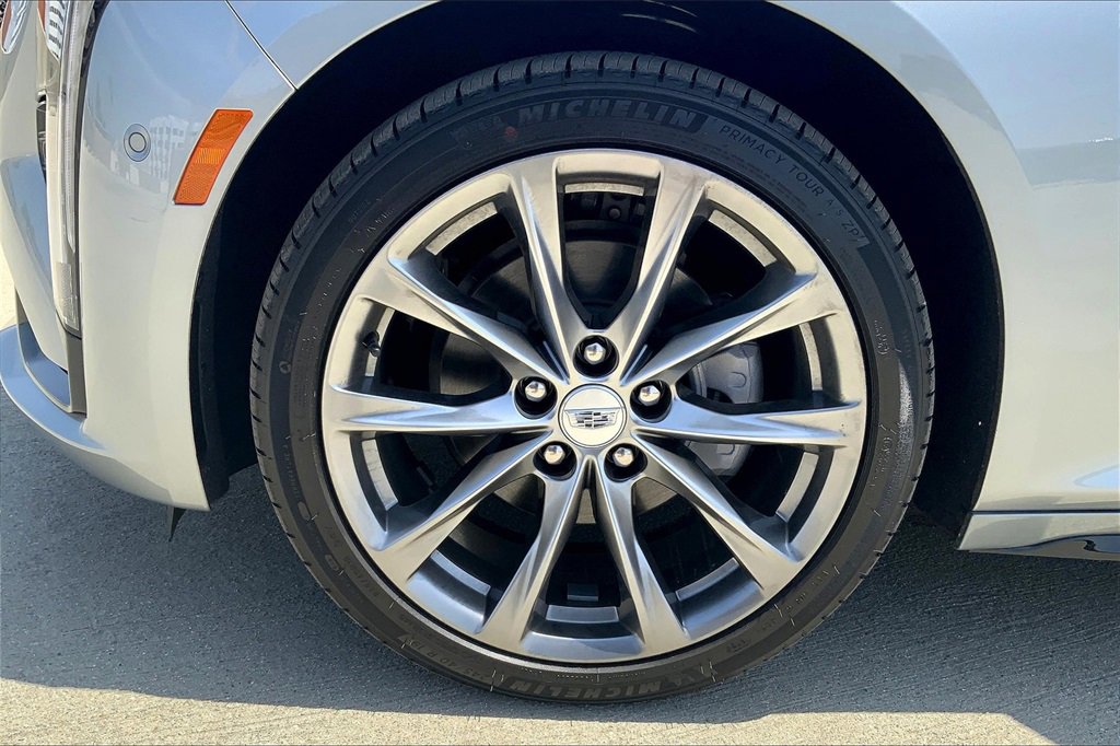 Used 2025 Cadillac CT5 Sport w/ Technology Package image 12