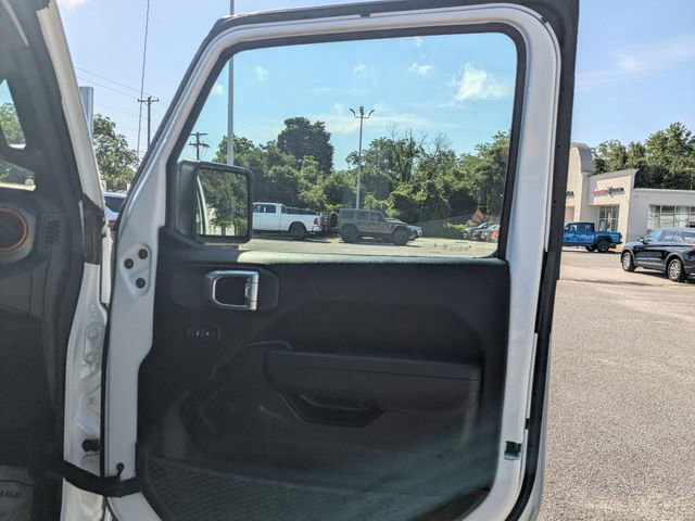 Used 2023 Jeep Gladiator Mojave w/ LED Lighting Group AWD/4WD image 30