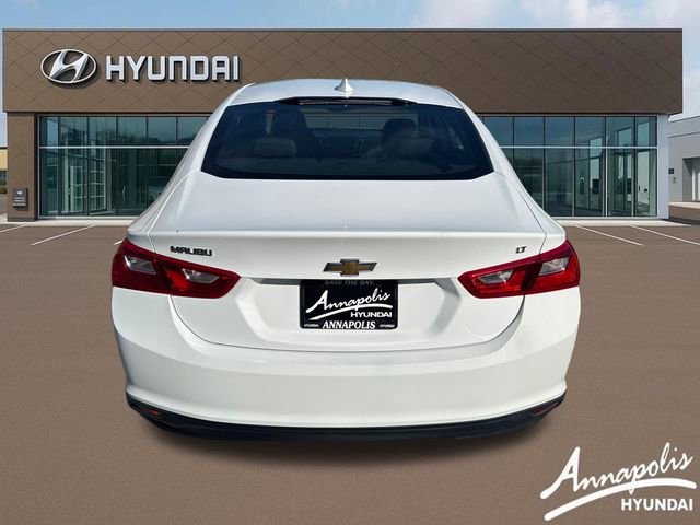 Used 2016 Chevrolet Malibu LT FWD image 4