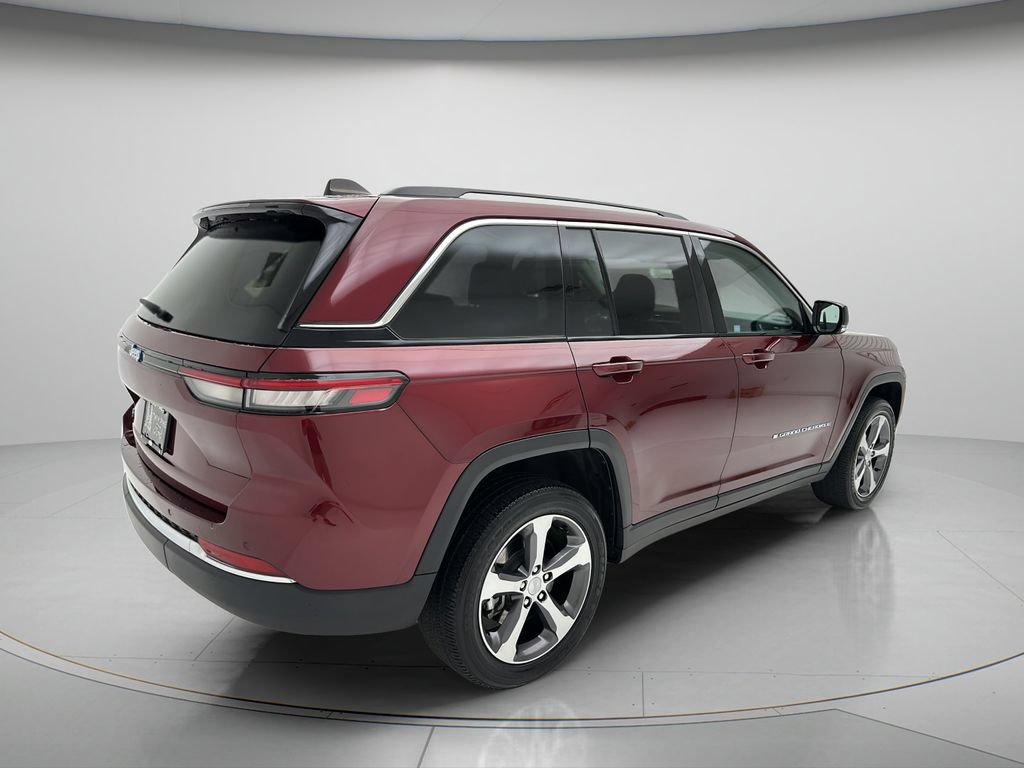 Used 2023 Jeep Grand Cherokee 4WD 4xe image 5