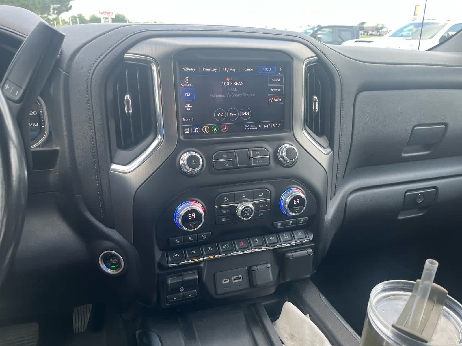 Certified 2021 GMC Sierra 1500 Denali w/ Denali Ultimate Package AWD/4WD image 10