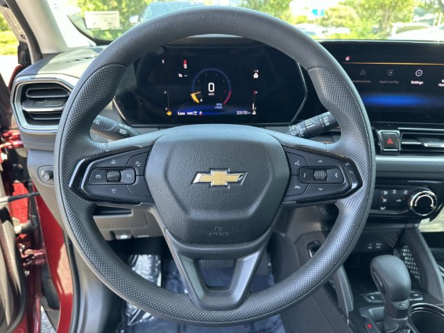 Used 2025 Chevrolet TrailBlazer LT AWD/4WD image 27