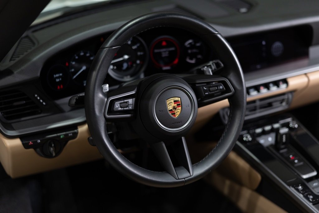 Used 2024 Porsche 911 Carrera image 37