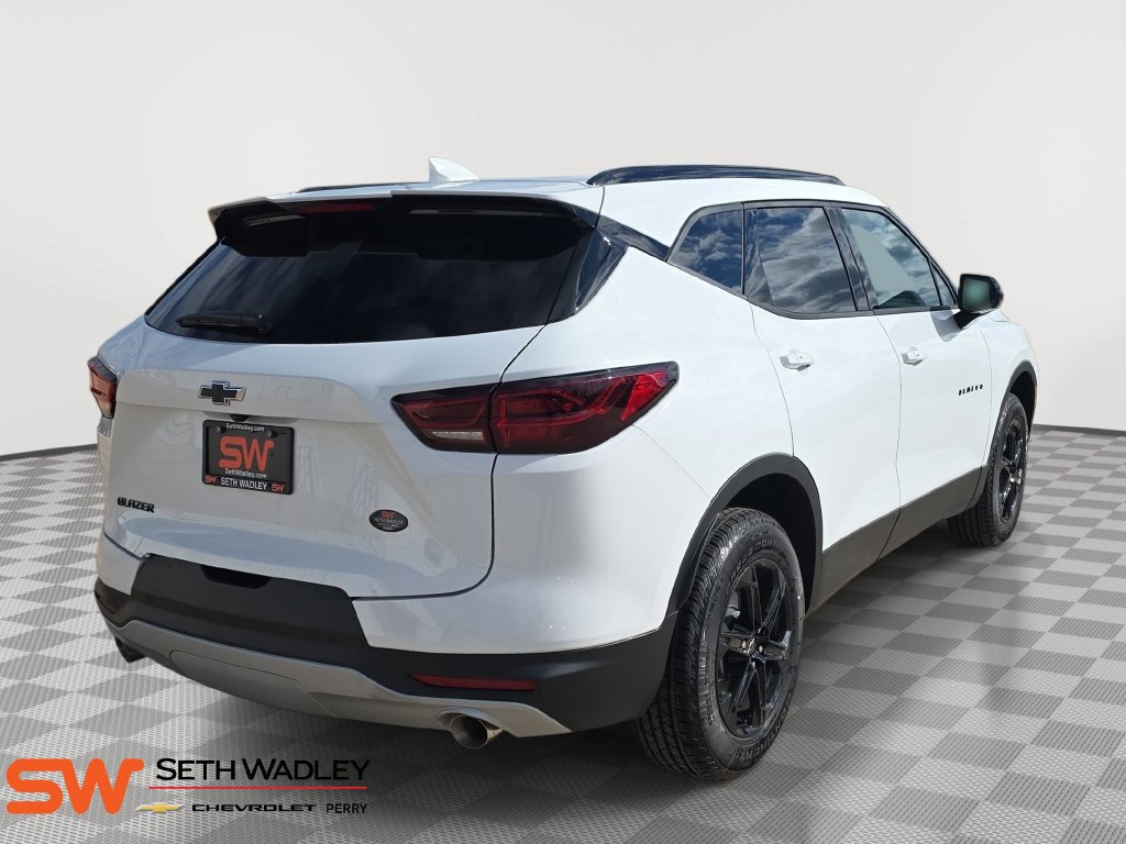 New 2026 Chevrolet Blazer LT w/ Convenience Package FWD image 7
