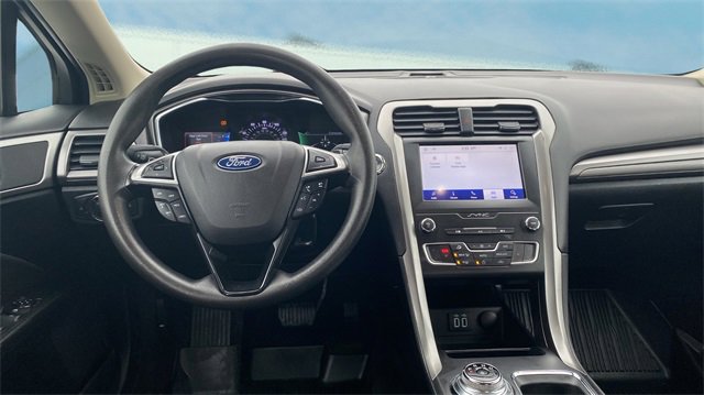 Used 2020 Ford Fusion SE image 9