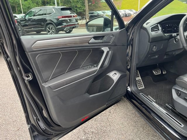 Used 2024 Volkswagen Tiguan SEL R-Line AWD/4WD image 5