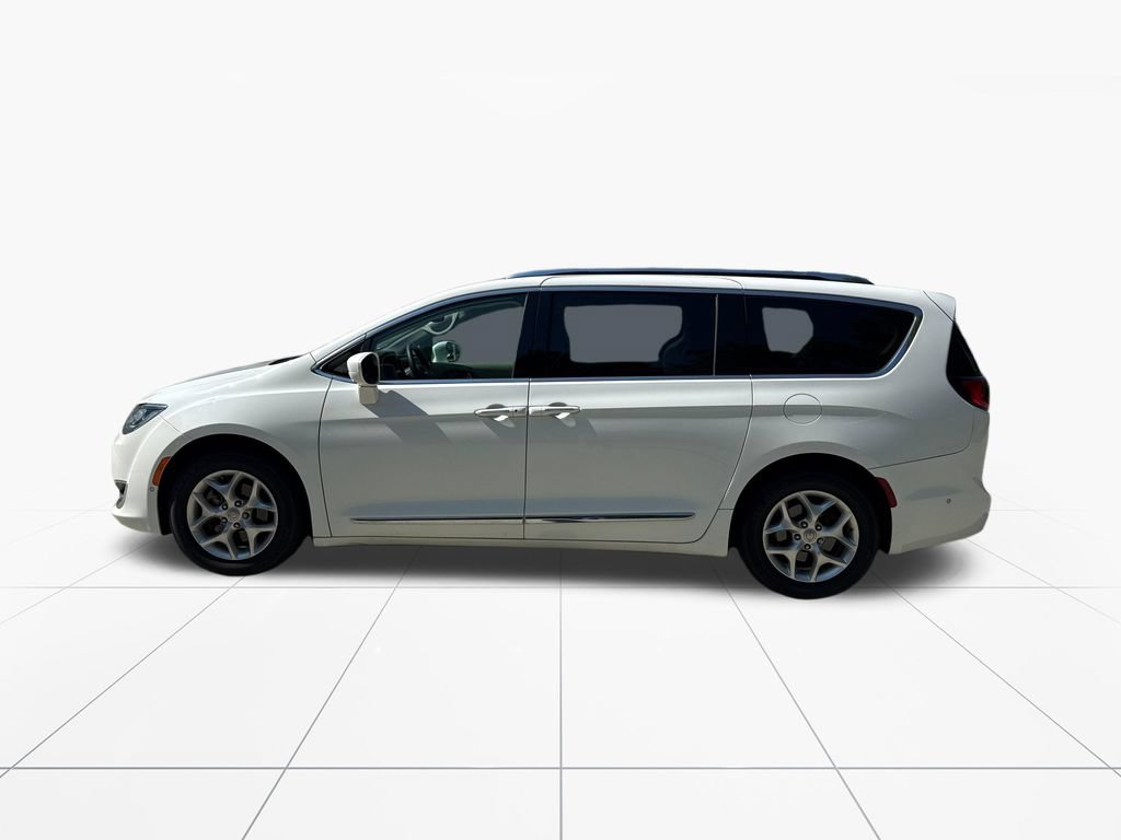 Used 2019 Chrysler Pacifica Touring-L w/ Advanced Safetytec Group FWD video 4