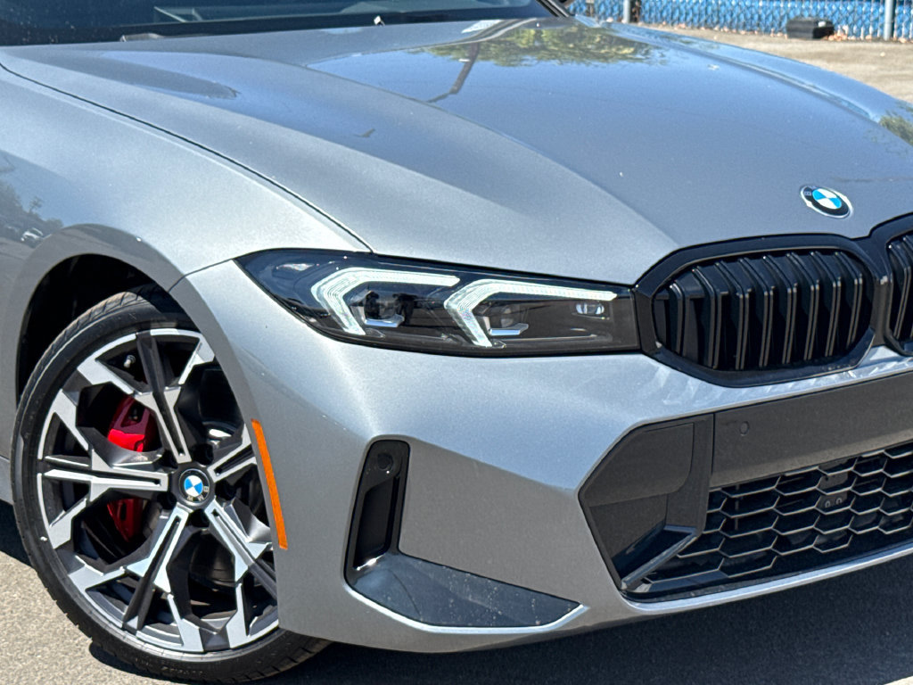 New 2026 BMW 330i Sedan w/ M Sport Package RWD image 6