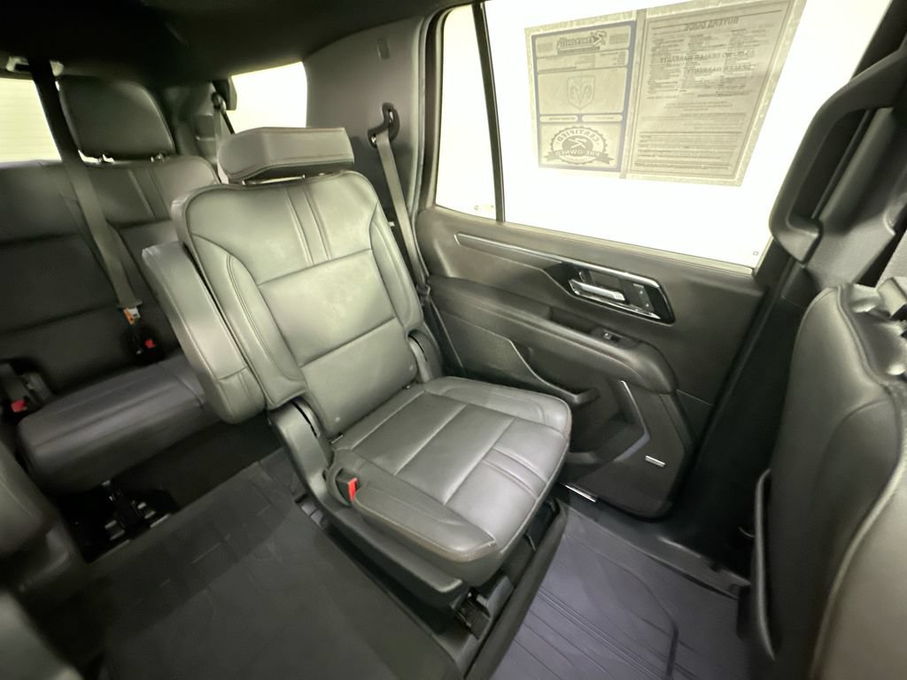 Used 2025 Chevrolet Tahoe RST w/ Comfort Package AWD/4WD image 14