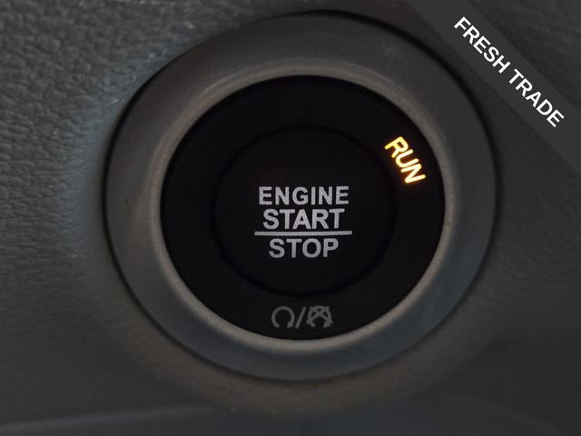 Used 2023 Chrysler Pacifica Touring-L FWD image 34