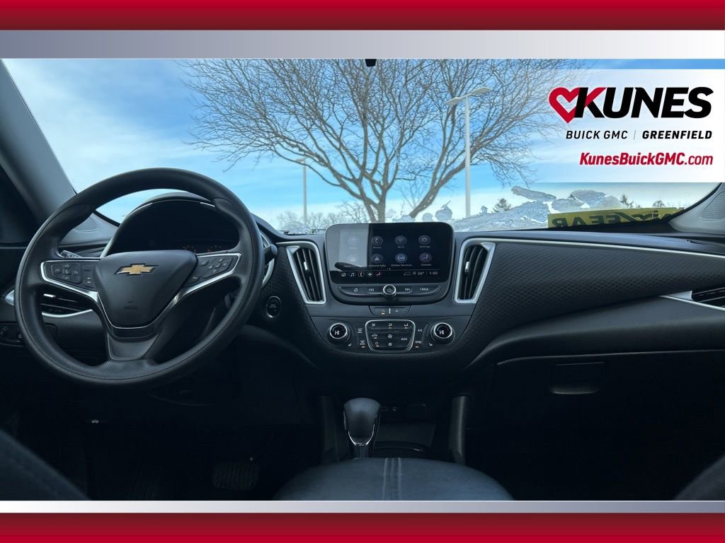 Used 2023 Chevrolet Malibu LT image 34