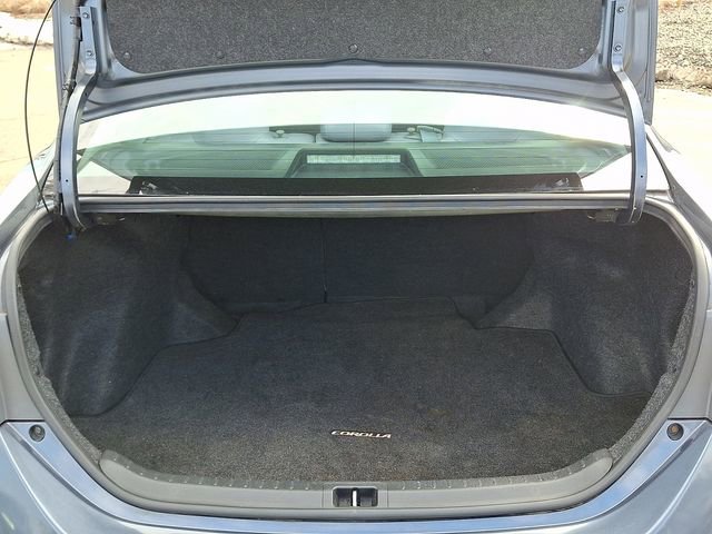 Used 2016 Toyota Corolla LE image 31