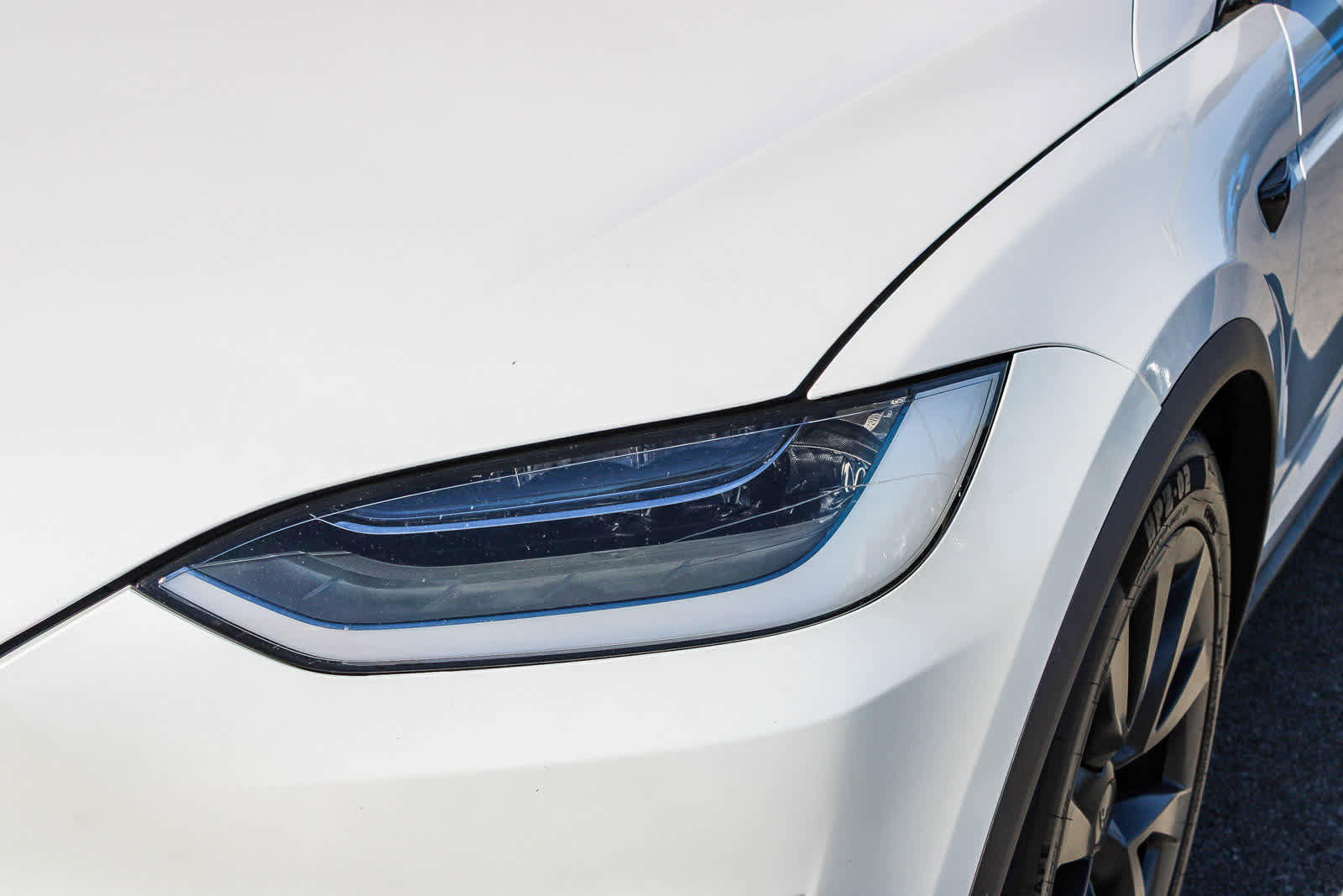 Used 2022 Tesla Model X Plaid image 10