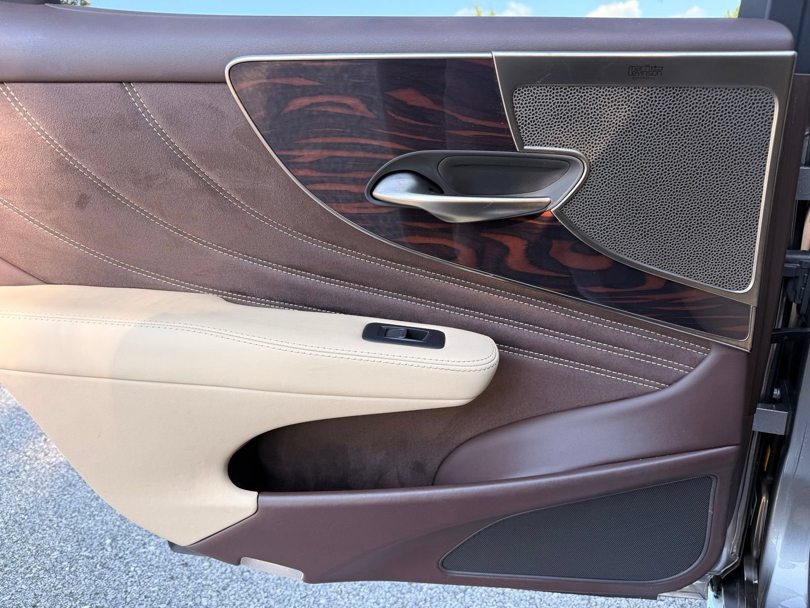 Used 2018 Lexus LS 500 w/ Interior Upgrade Package RWD image 46