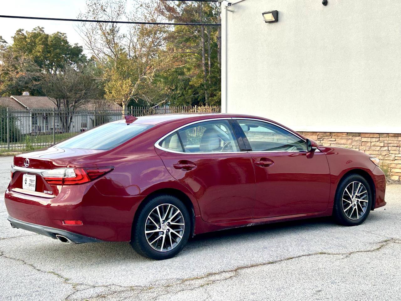 Used 2017 Lexus ES 350 w/ Luxury Package FWD image 16
