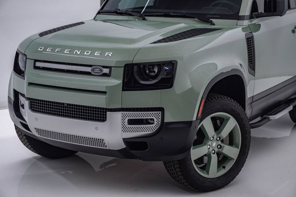 Used 2023 Land Rover Defender 110 75th Limited Edition AWD/4WD image 4