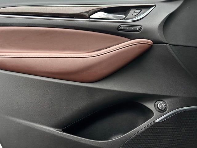 Used 2020 Buick Enclave Avenir w/ Avenir Technology Package image 14