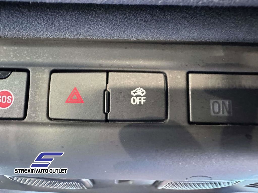 Used 2021 Chevrolet Corvette Stingray Premium Conv w/ Z51 Performance Package image 33