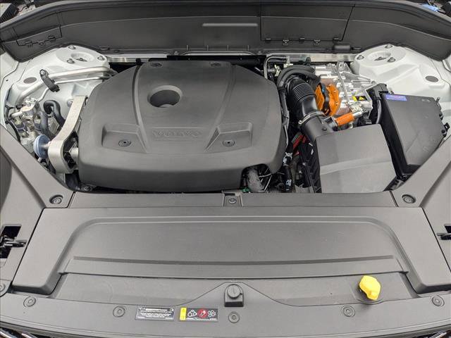 Certified 2025 Volvo XC90 T8 Plus w/ Protection Package Premier image 20