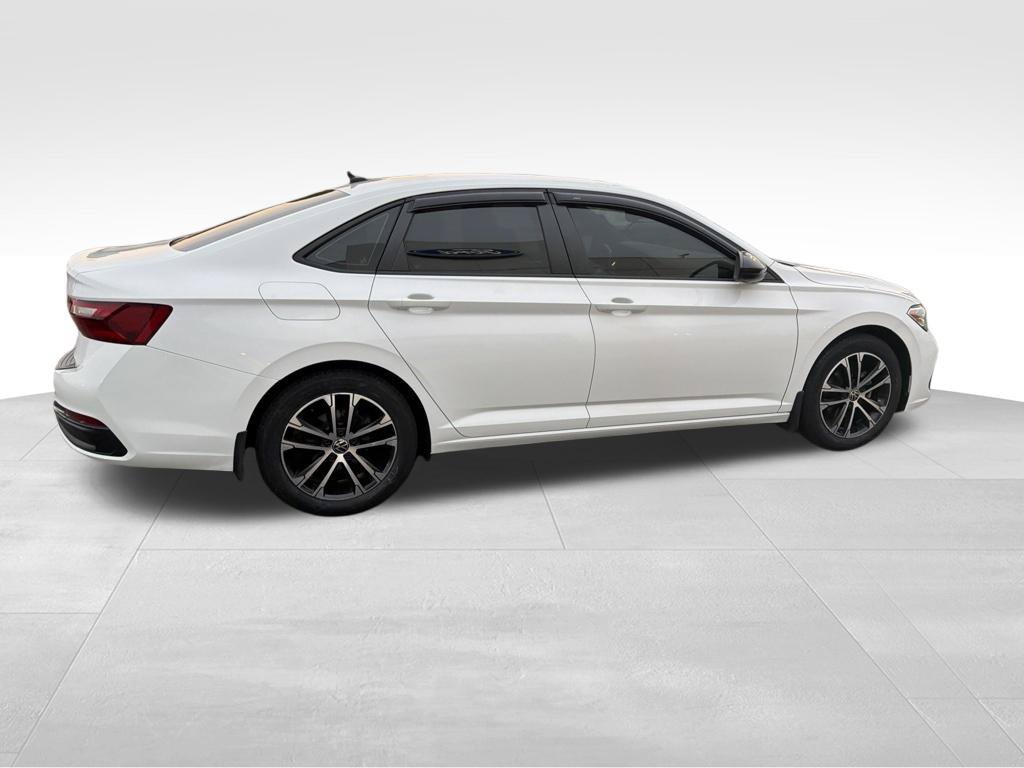 Used 2022 Volkswagen Jetta Sport FWD image 10