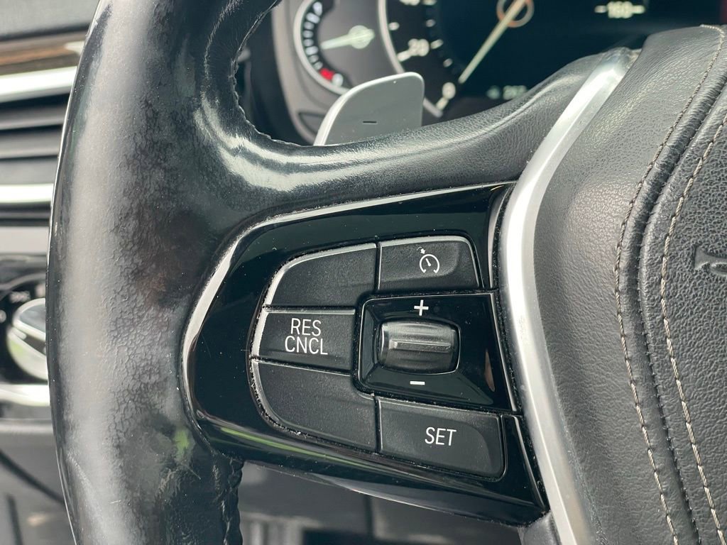 Used 2018 BMW 530i xDrive image 16