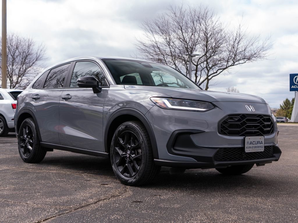 Used 2023 Honda HR-V Sport image 2