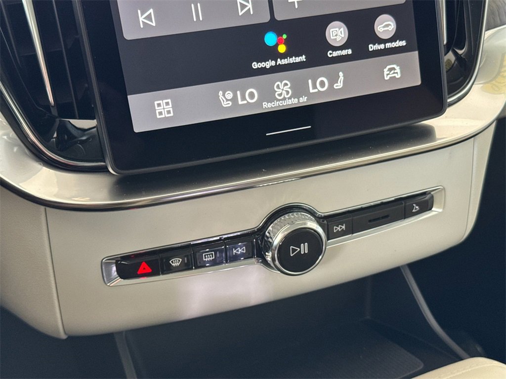 New 2026 Volvo XC90 T8 Ultra image 21