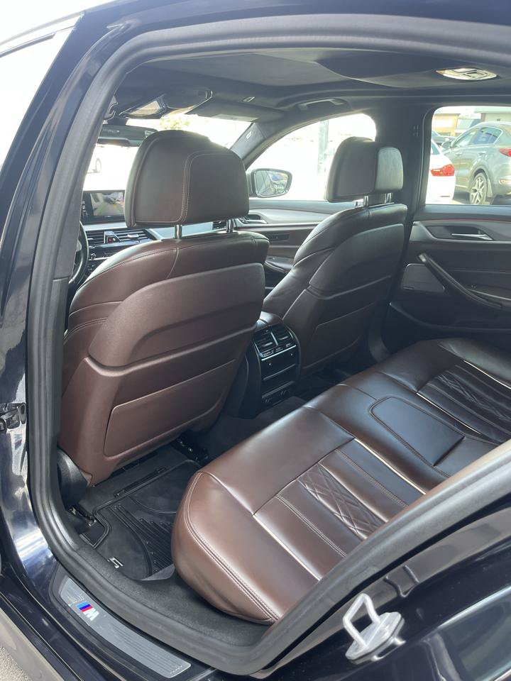 Used 2018 BMW M550i xDrive AWD/4WD image 12