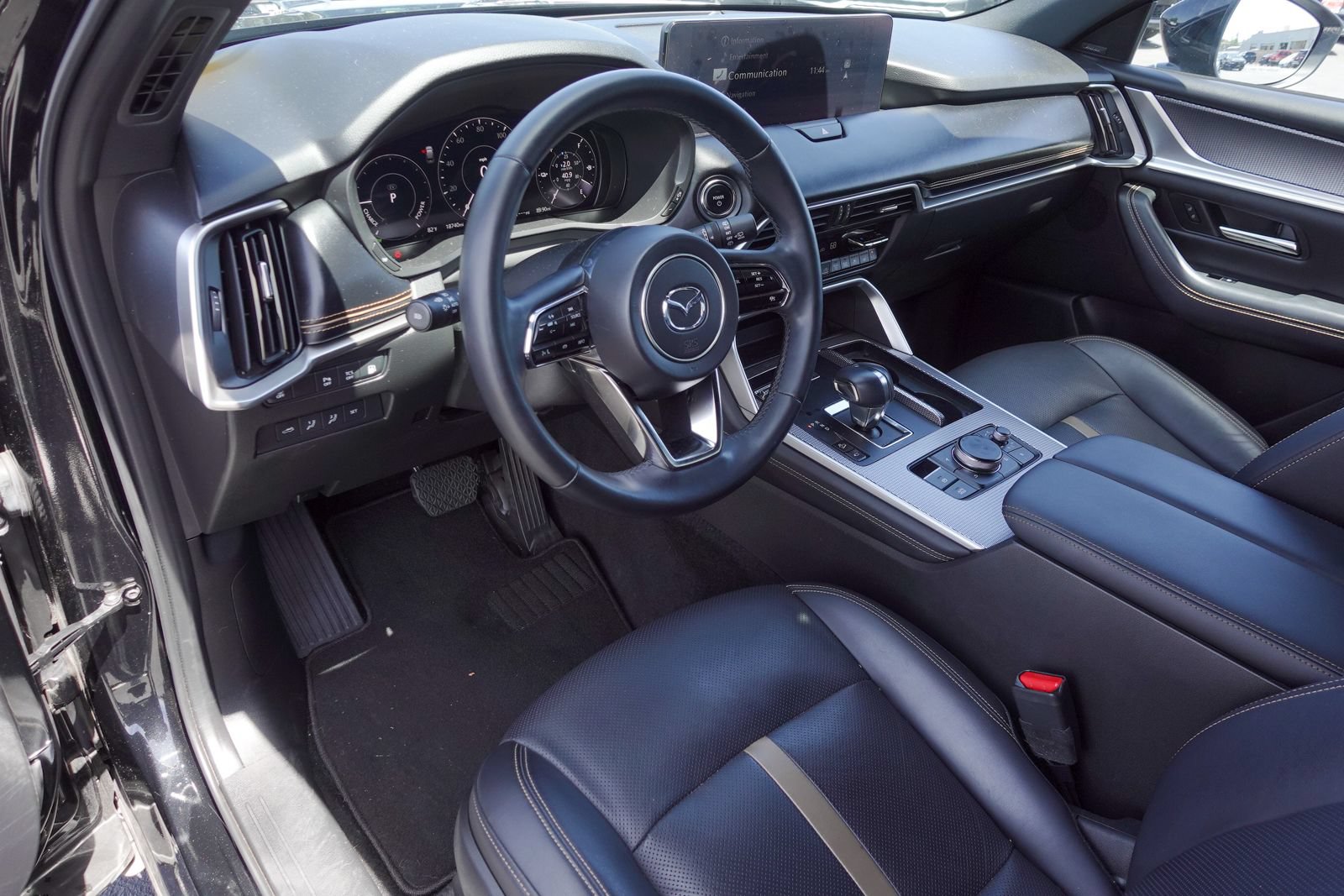 Certified 2024 MAZDA CX-90 Plug-In Hybrid w/ Premium Plus AWD/4WD image 11
