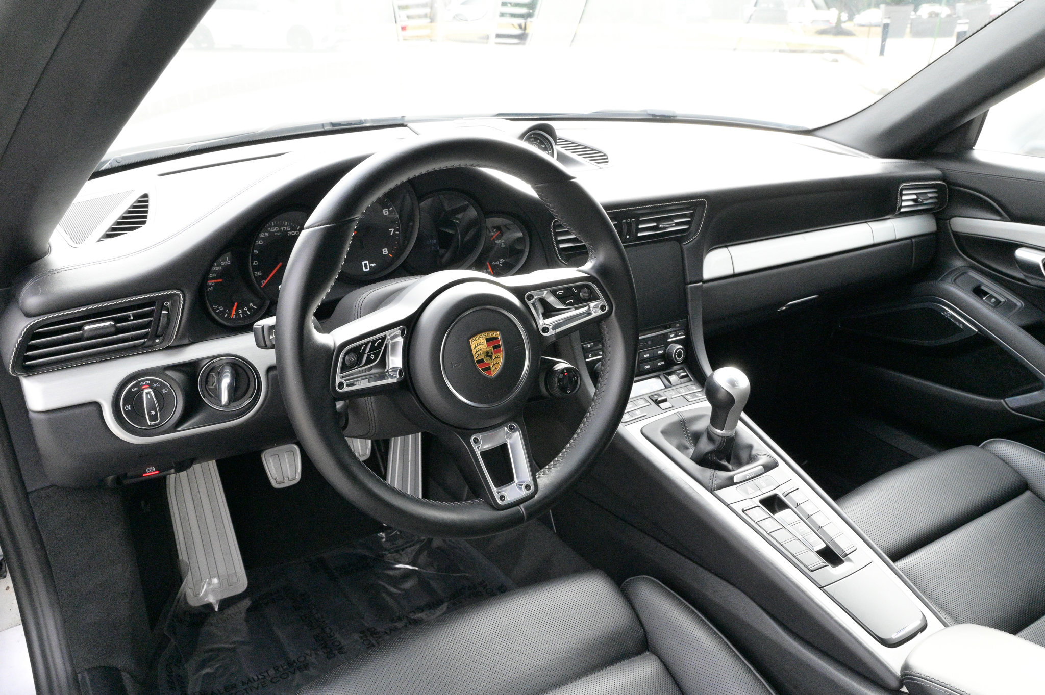 Used 2017 Porsche 911 Carrera 4S image 16