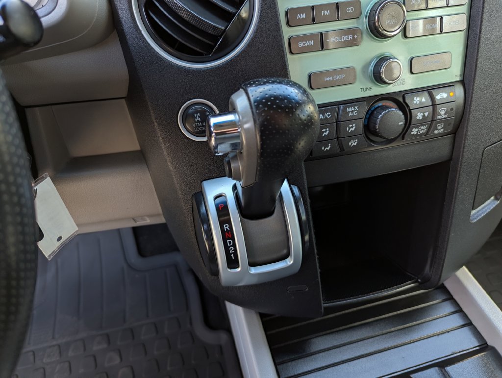 Used 2010 Honda Pilot LX image 22